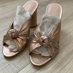 LOEFFLER RANDALL Coco Knotted Metallic Leather Mules